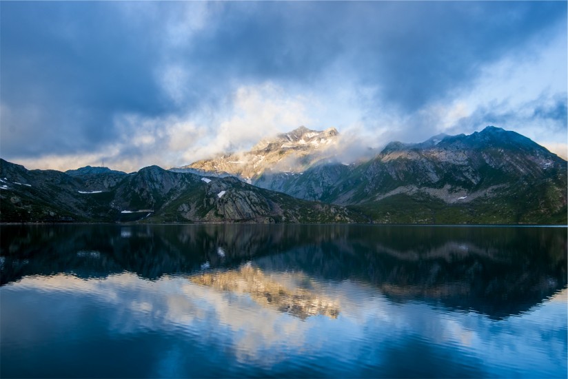 idyllic-lake-landscape-4062-824x550-1 Post Format: Gallery